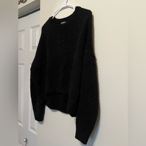 WILD FABLE~ BLACK SWEATER~SILVER FLECKS~M - Picture 2 of 7